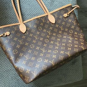 Louis Vuitton mm never full